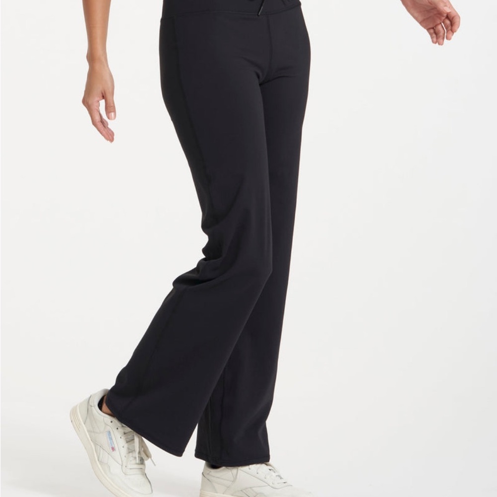Vuori Daily Wideleg Pants NWT - Picture 2 of 6